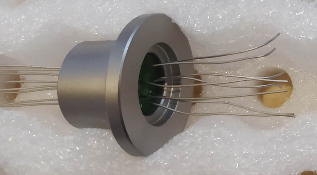 KF16接口形式真空熱電偶連接器